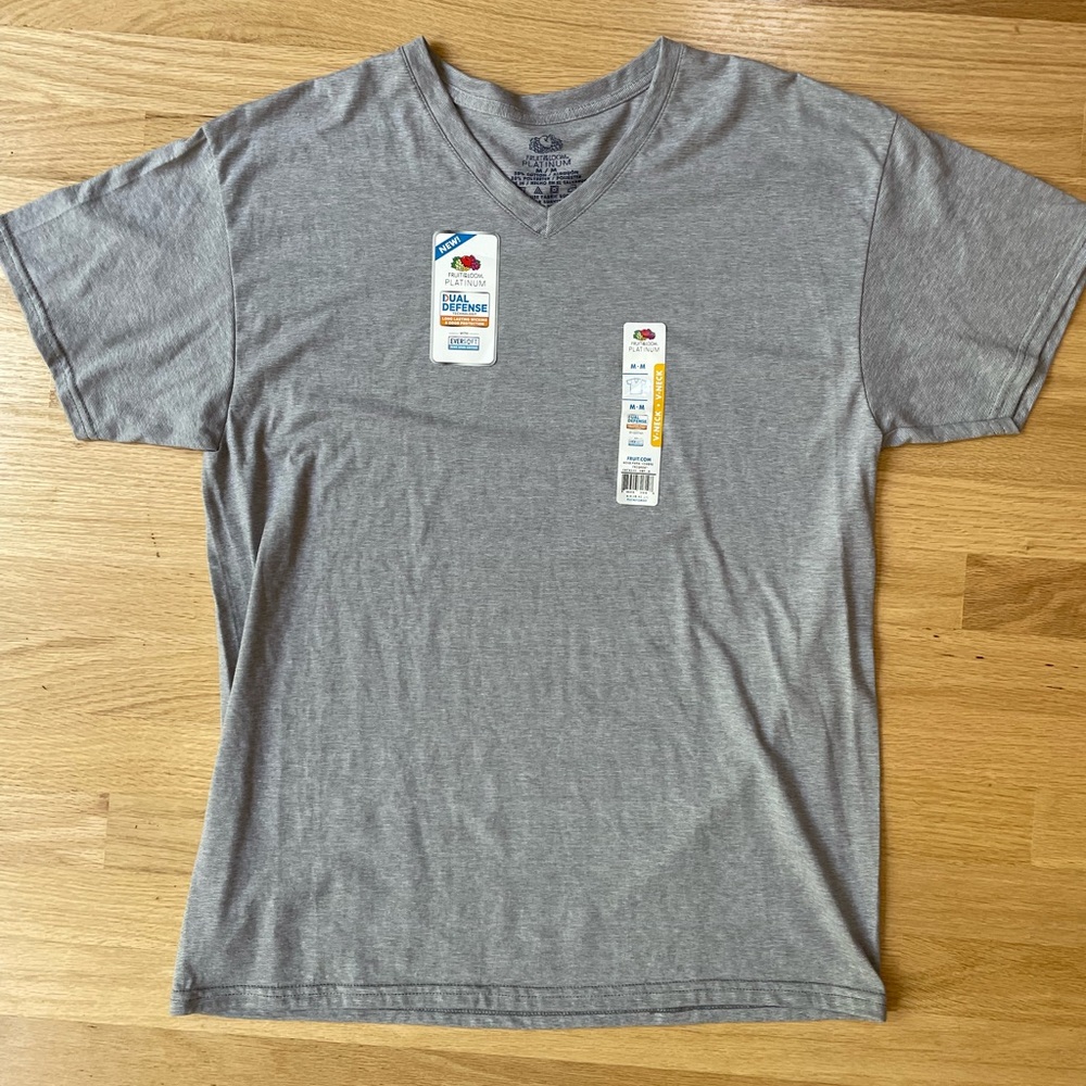 Mens Gray V-Neck T-Shirt Size Medium New With Tags - Picture 1 of 7